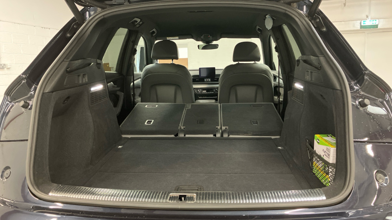 Audi Q5 2.0 TDI Quattro S Line 5dr S Tronic Diesel Estate